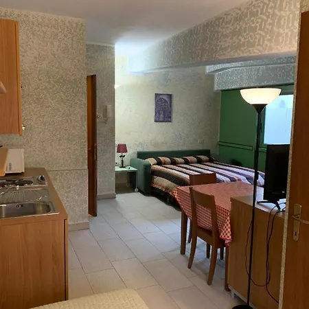 Studio For 3 Persons Firenze
